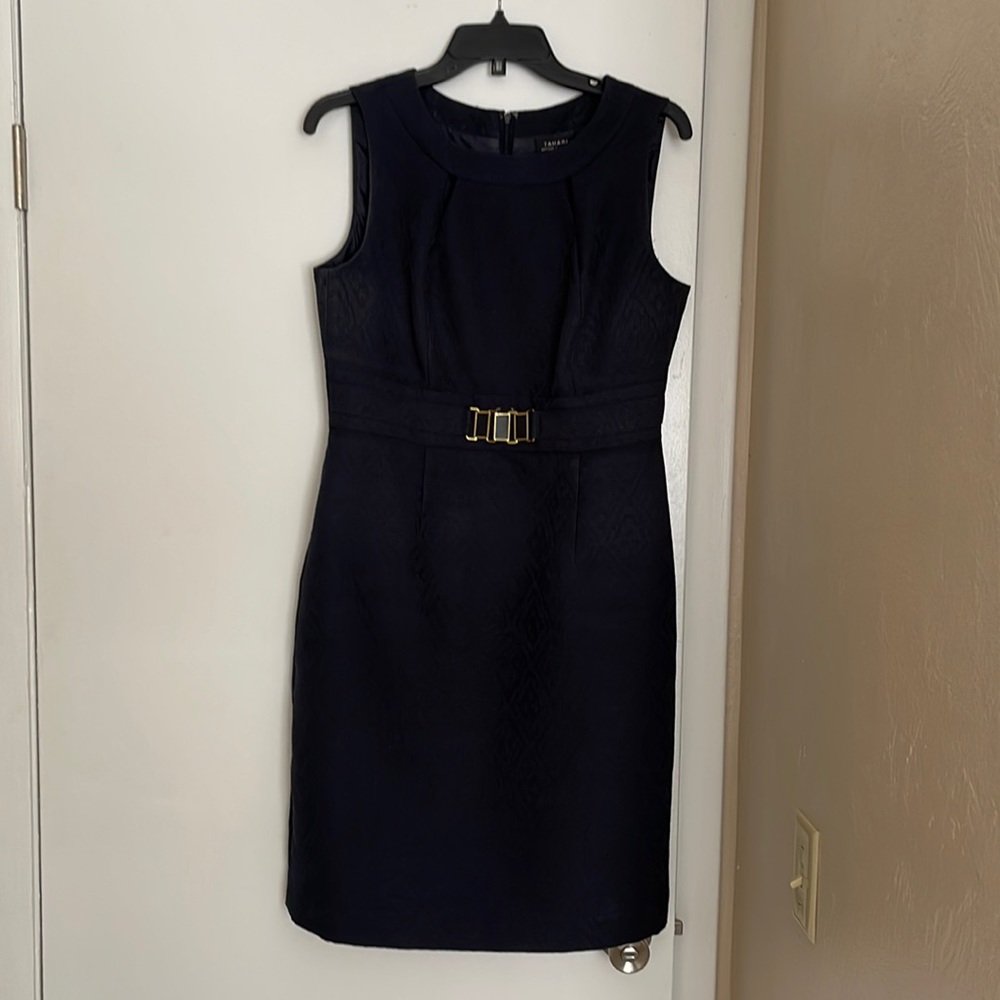 Navy blue Tahari by Arthur S Levine women’s size 8 dress.